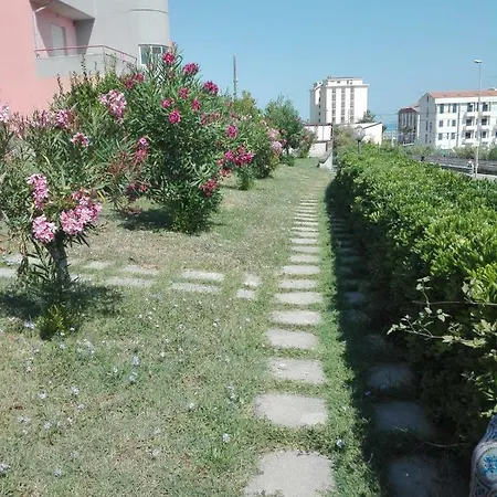 Holiday home Lido Riccio *